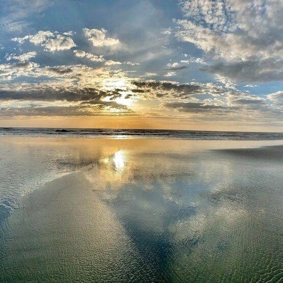 Explore Bandon, Sunset Oceanfront Lodging