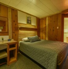 Rooms, Sunset Oceanfront Lodging