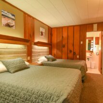 Rooms, Sunset Oceanfront Lodging