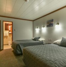 Rooms, Sunset Oceanfront Lodging